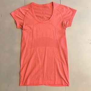 Lululemon Swiftly Tech scoop neck T in tangerine (size 6)
